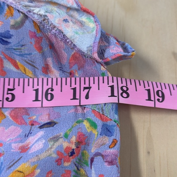 Olivaceous Tiered Dress W/Blue Background W/Flowers Size Junior Medium - Picture 8 of 11